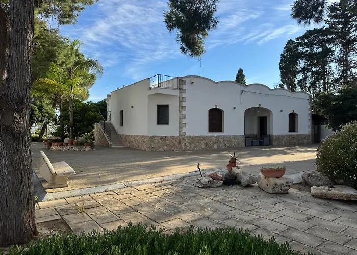 Oronzo بيت ضيافة *